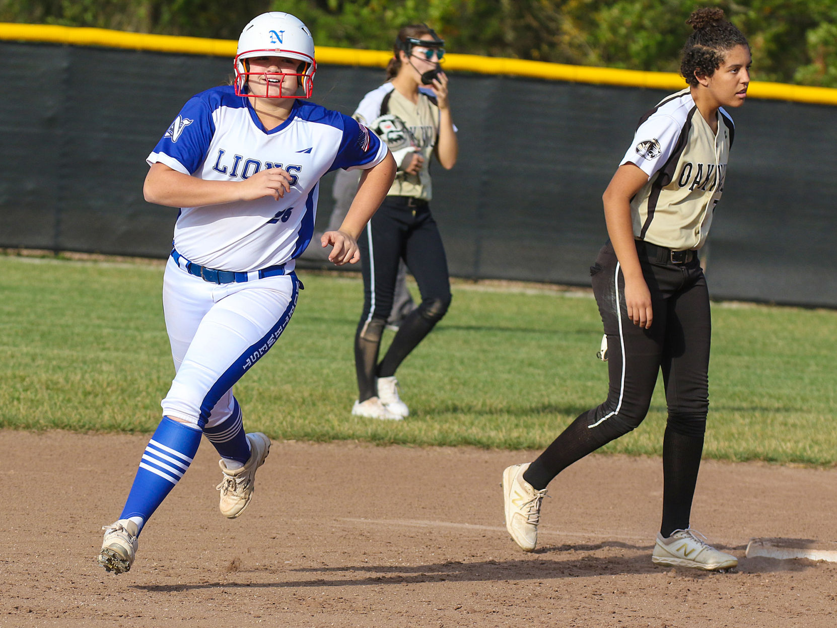 Northwest Cedar Hill vs. Oakville softball